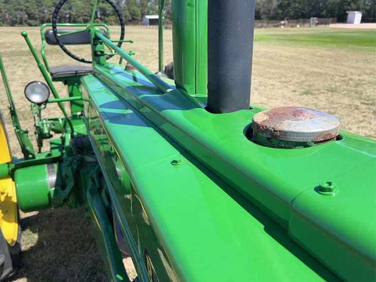 john-deere-model-b-image-12