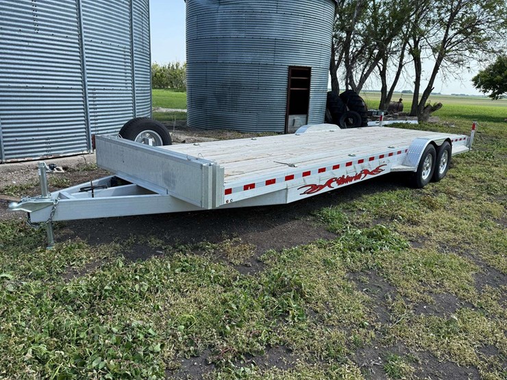 2023-wolverine-26'-aluminum-trailer,-(2)-7,000lb-axles,-(2)-7,000lb-ramps,-wood-floor,-235/80r16-tir-image-3