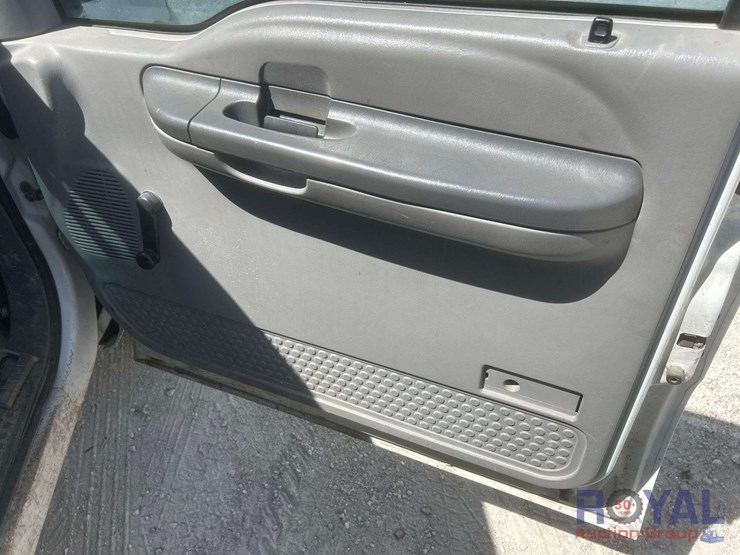 1999-ford-f450-image-29