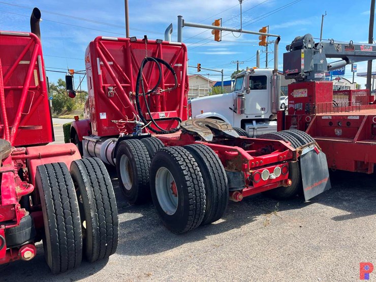 2009-kenworth-t800-image-3