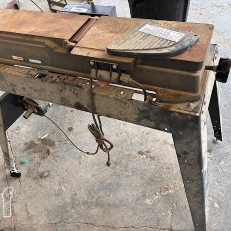 CRAFTSMAN 1132C6931 WOOD PLANER ON STAND