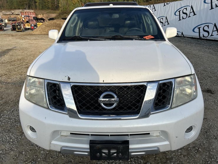 2009-nissan-pathfinder-le-image-8