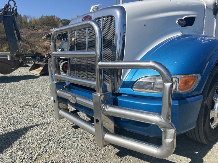 2007-peterbilt-386-image-11