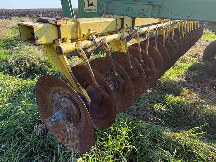 john-deere-360-image-8
