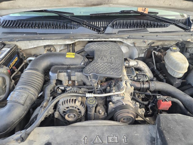 2005-chevrolet-3500-image-27