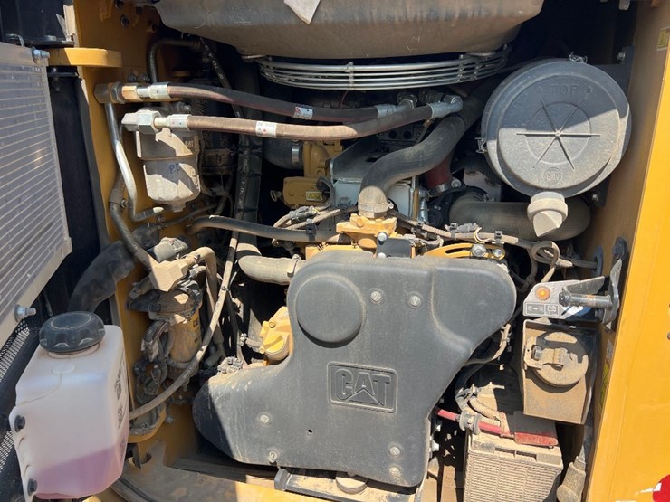 2024-caterpillar-299d3-image-20