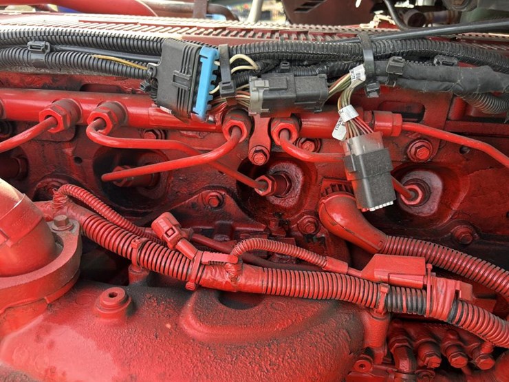 2015-peterbilt-579-image-44
