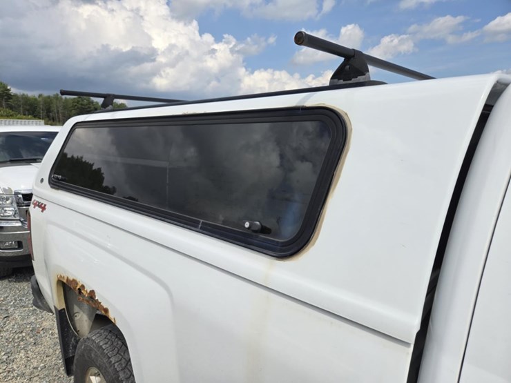 2016-chevrolet-2500hd-image-29