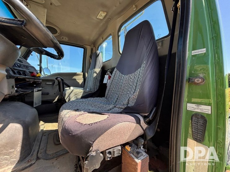 2004-sterling-day-cab-truck-(gp11427,-unit-31350)-image-76
