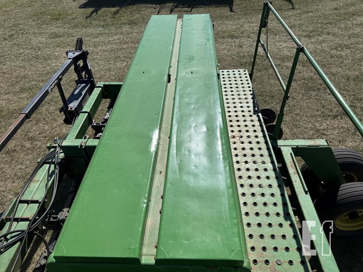 john-deere-750-image-22