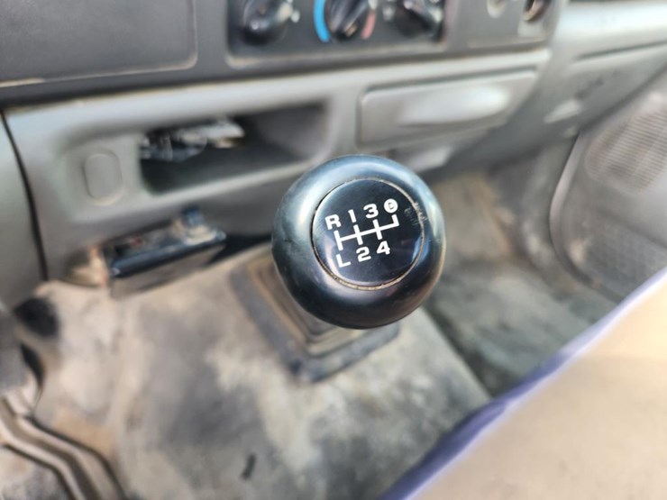 2002-ford-f550-image-54