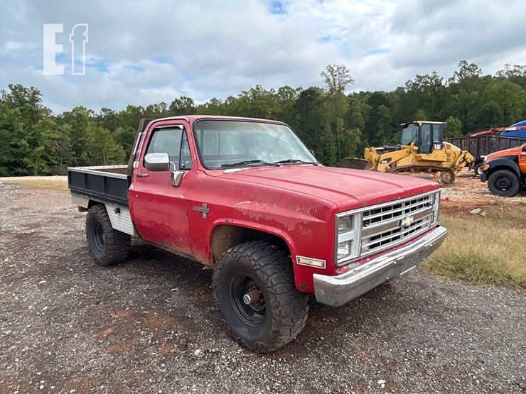 1986-chevrolet-silverado-image-1