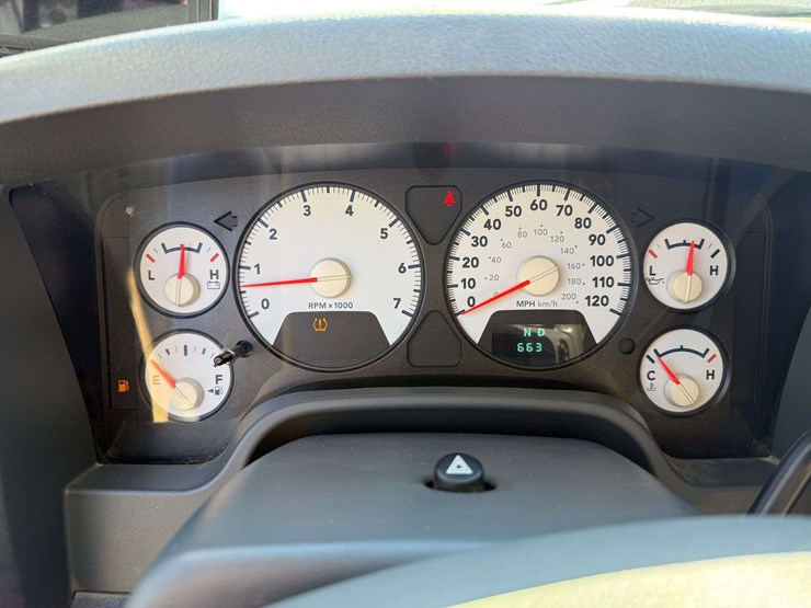 2008-ram-1500-big-horn-image-34