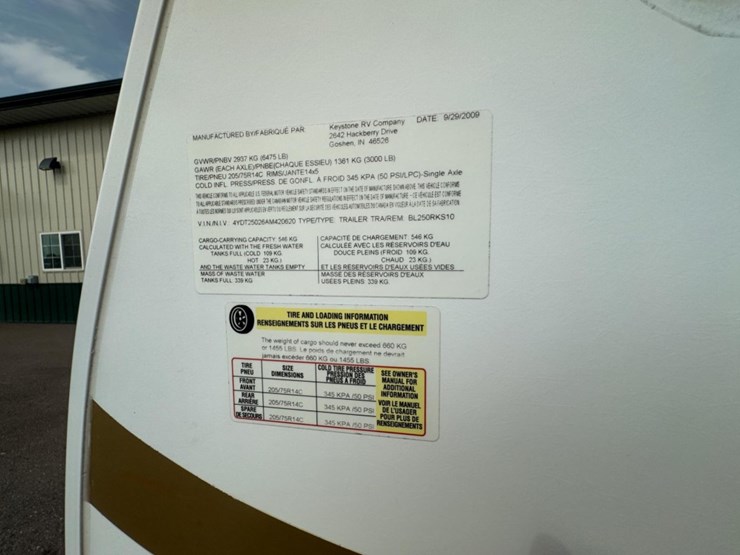 #2285-•-2010-keystone-bullet-250rks-camper-image-76