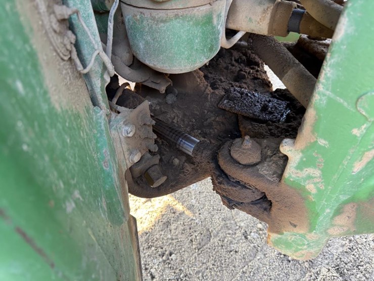 john-deere-8450-image-15