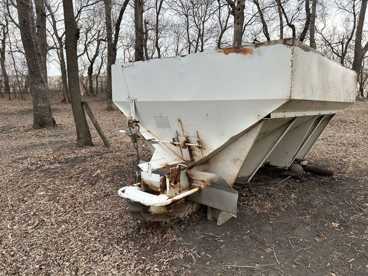 10-ton-willmar-fertlizier-box-for-parts-or-repair-image-1