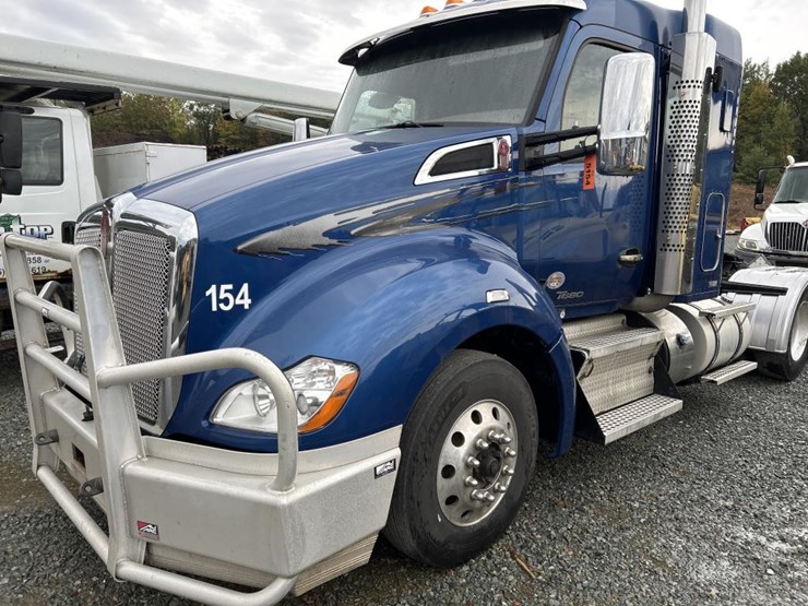 2018-kenworth-t680-image-9