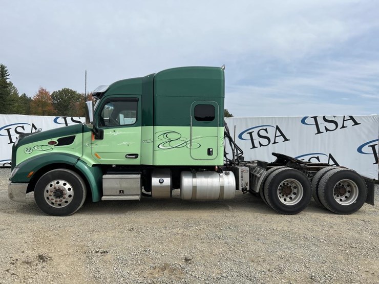 2015-peterbilt-579-image-2