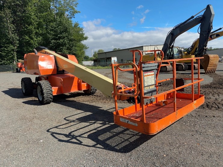 2015-jlg-600s-image-7