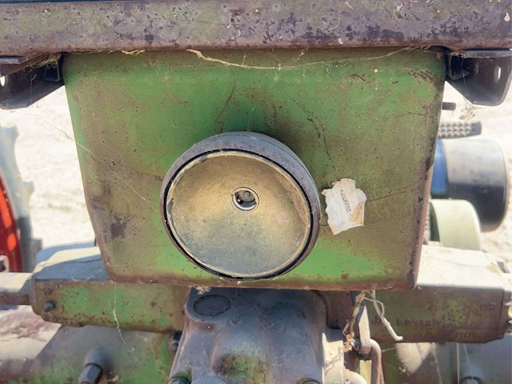 john-deere-model-b-image-34