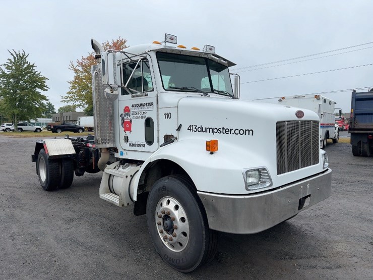 2004-peterbilt-330-image-7