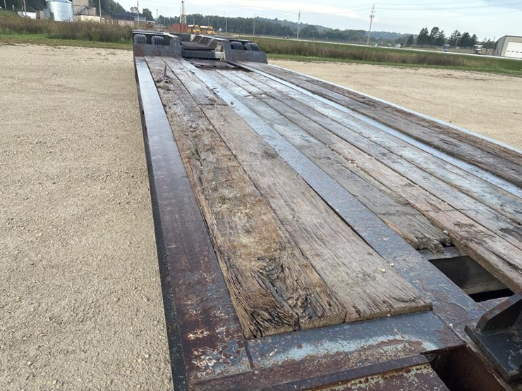#1306-•-2002-american-trailer-inc.-tri-axle-lowboy-image-12