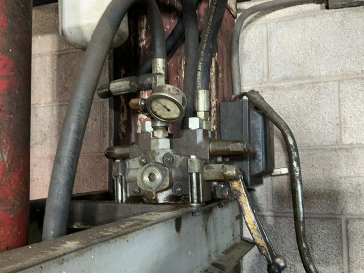 #116-•-40-ton-shop-press-image-11