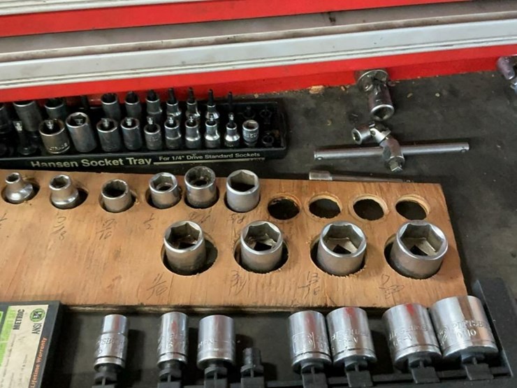 #105-•-us-general-tool-chest-and-assorted-tools-image-24
