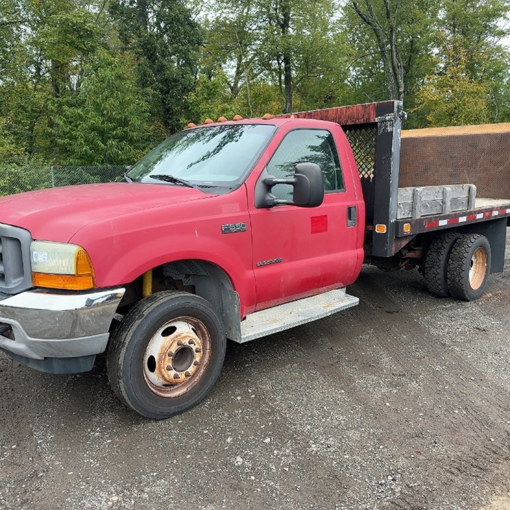 2001 FORD F550 XL
