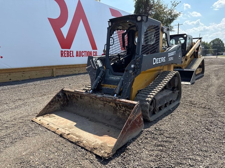 2019-deere-325g-image-2