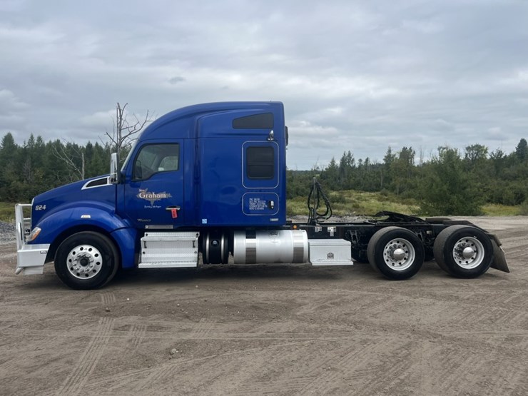2020-kenworth-t680-image-2