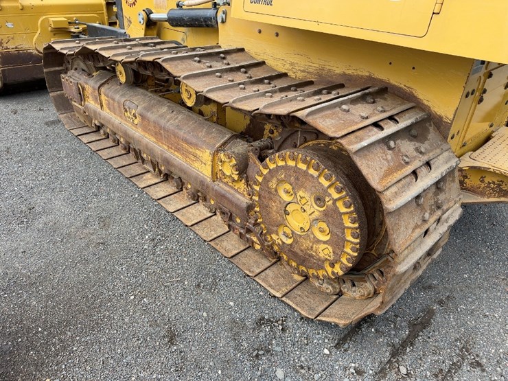 2016-caterpillar-d6k2-xl-image-24