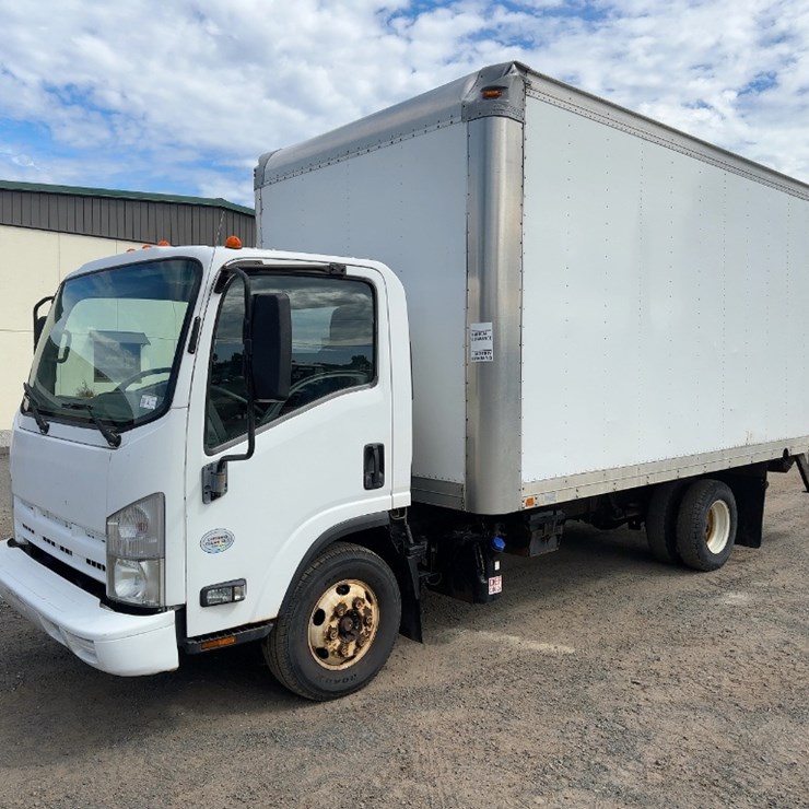 2012 ISUZU NPR HD