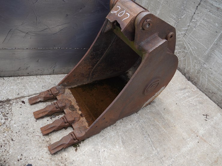 #207-•-excavator-bucket-image-2
