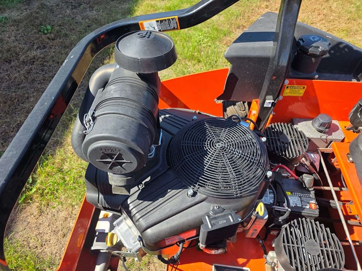 2021-badboy-rogue-72”-zero-turn-lawn-mower,-37hp-vanguard-engine,-190-hours,-dual-fuel-tanks,-fresh-image-11
