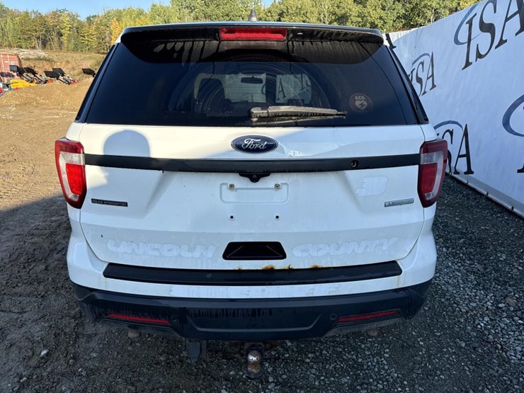 2018-ford-explorer-image-4