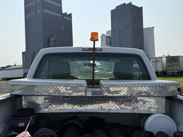 2013-ford-f350-image-44