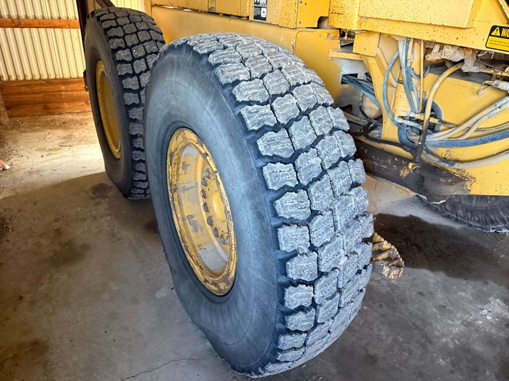 1994-deere-770bh-image-14
