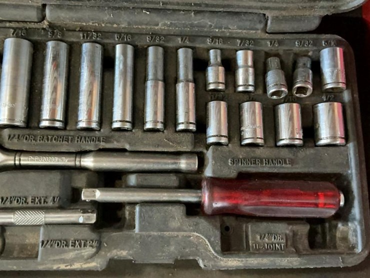 #105-•-us-general-tool-chest-and-assorted-tools-image-42