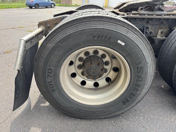 2015-international-prostar-image-94