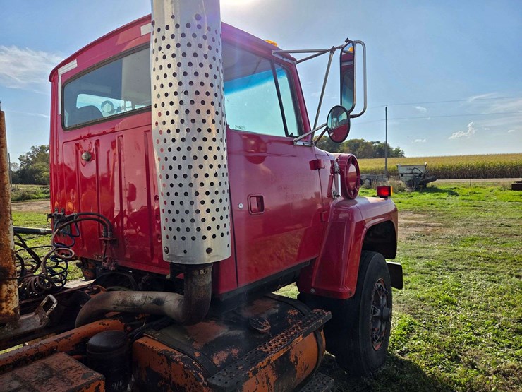 ford-l9000-image-3