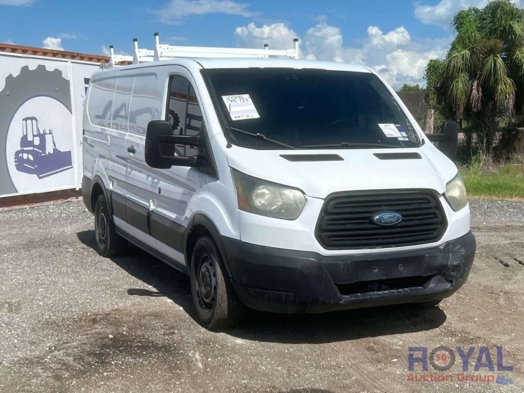 2015-ford-transit-image-2