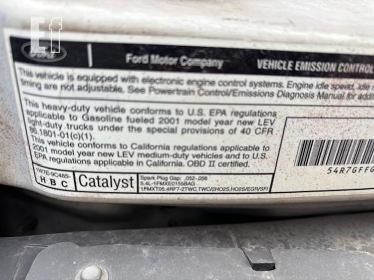 2001-ford-e250-image-14