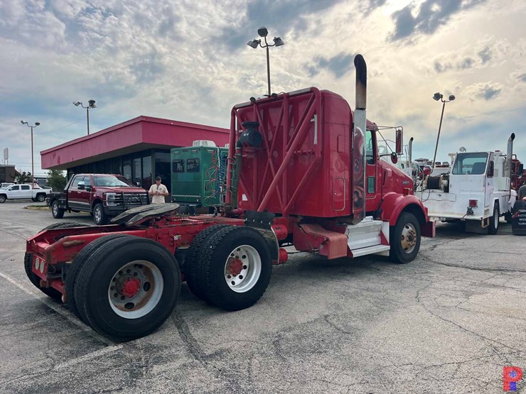 2008-kenworth-t800-image-3