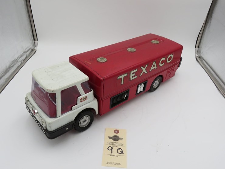 texaco-jet-fuel-tanker-truck-image-3