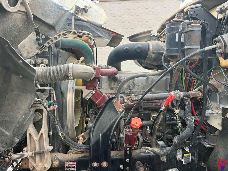2011-mack-pinnacle-t/a--60k-hyd-winch-truck-image-8