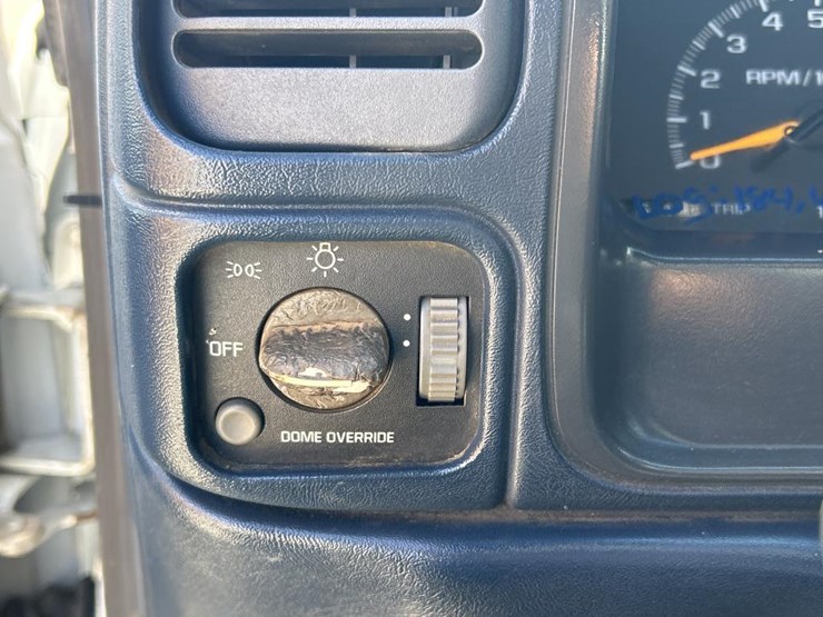 1997-chevrolet-tahoe-image-60