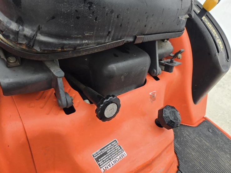 kubota-bx2230d-image-37