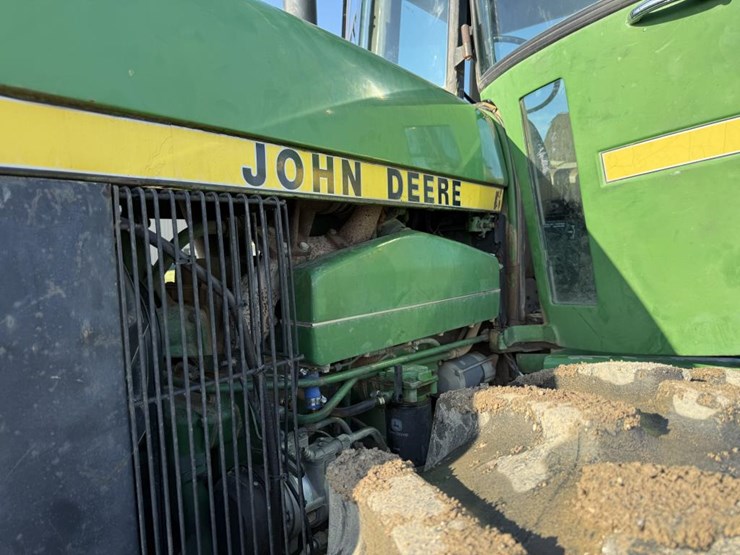 john-deere-8450-image-11