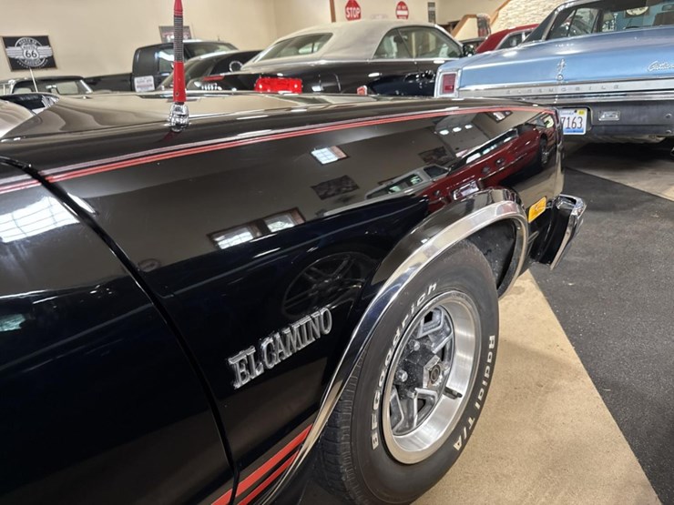 #1391-•-1983-chevrolet-el-camino-car-image-19